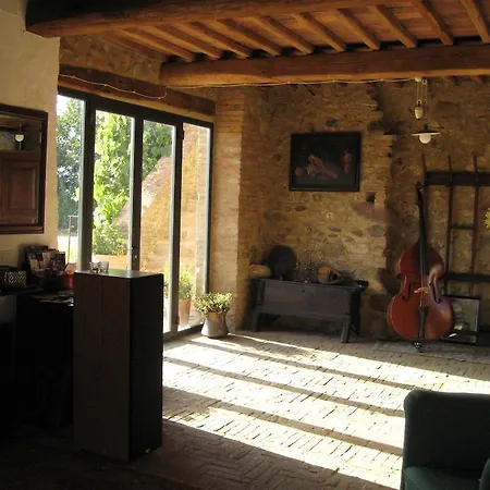 Agriturismo Il Casalino Pari